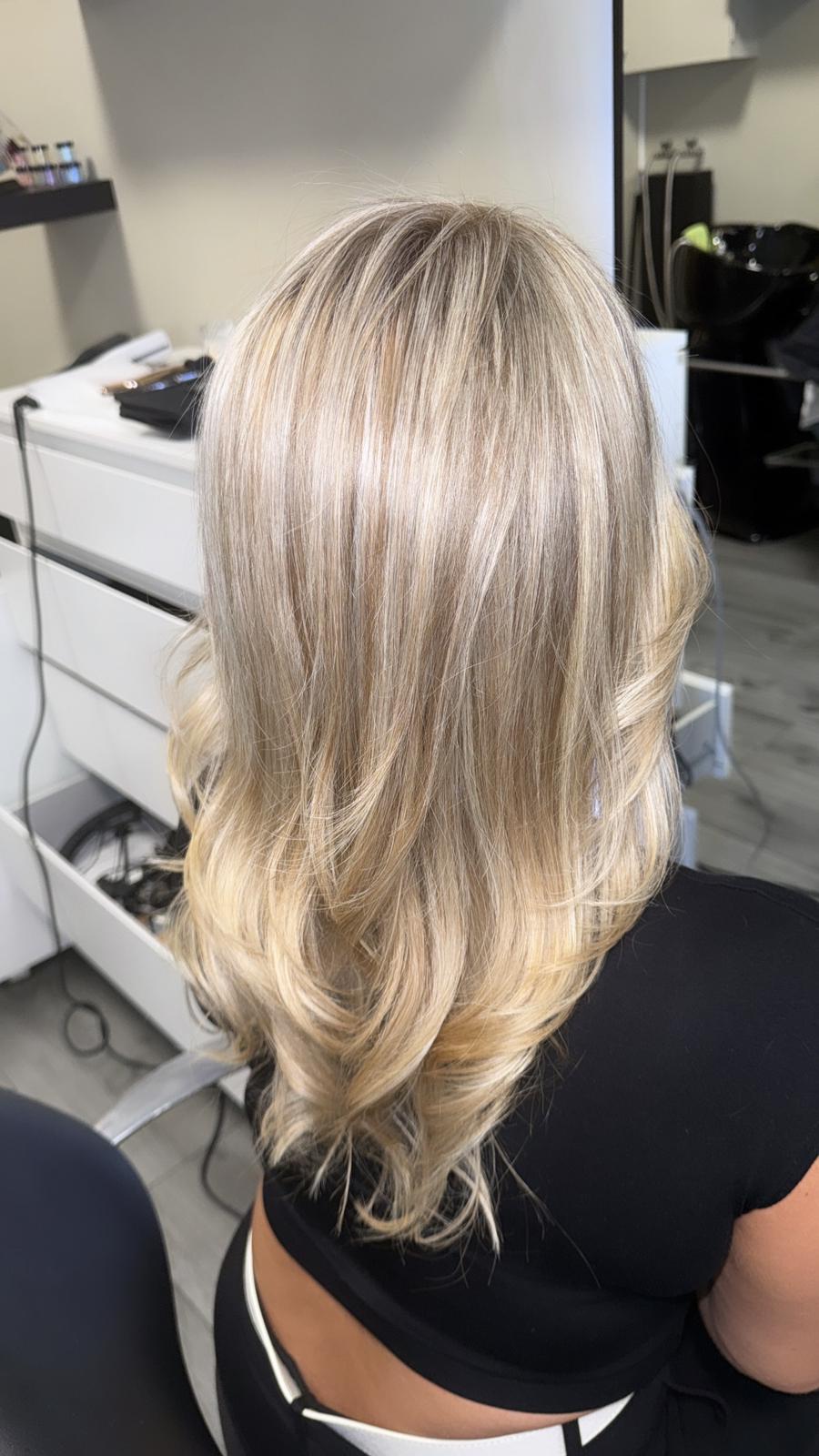 Coupe et coiffage chez R&S Coiffure